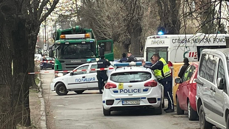 Камион блъсна и уби пешеходец в столицата СНИМКА