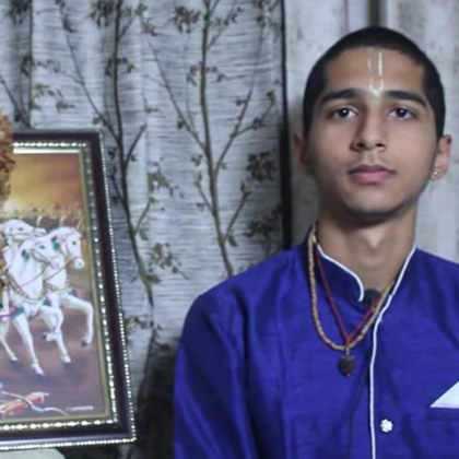 Известният астролог предсказател Абигия Ананд от Индия беше обикновен тийнейджър Но след това