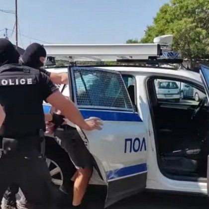 Акция на полицията във Варна Четирима души бяха задържани на