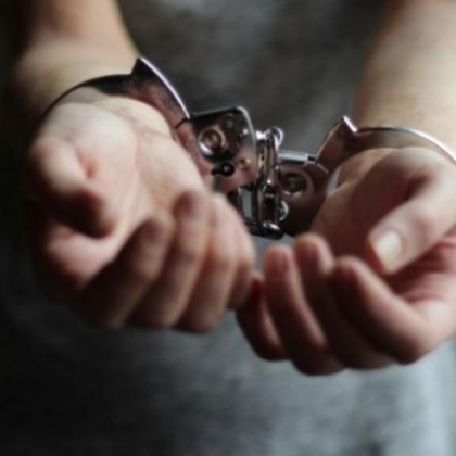 Задържаха петима малолетни за хвърляне на камъни по автобуси в Добрич