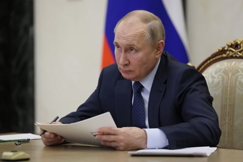 Президентът на Русия Владимир Путин ще трябва да очаква арест