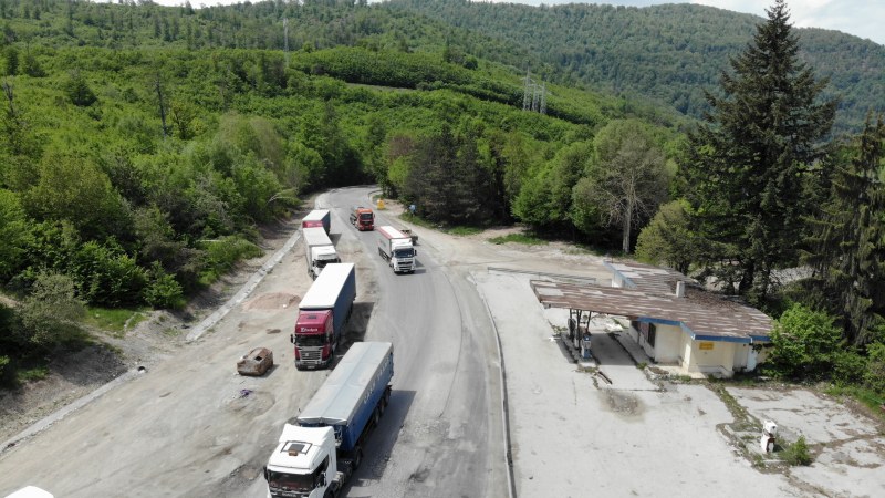 Британско проучване определя България като страната с най-опасни пътища за