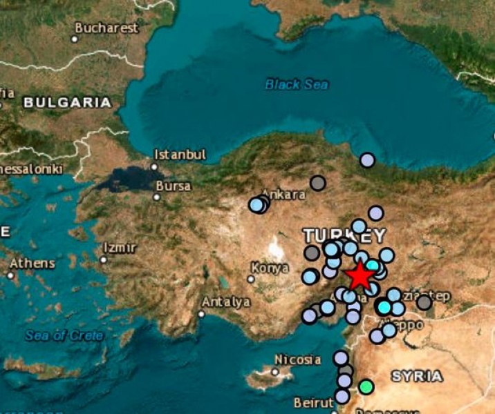 Три земетресения над 4 по Рихтер разклатиха Турция за 18 минути