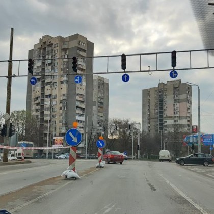 На целия тоя зор и светофара спряха на Васил Априлов