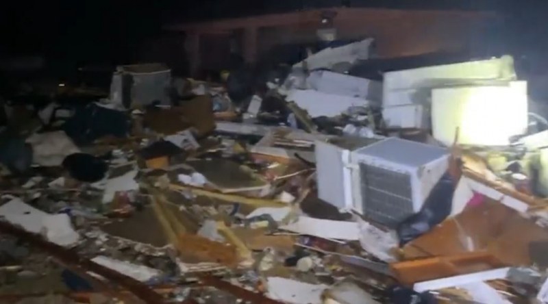 23 станаха жертвите на торнадото в Мисисипи ВИДЕО