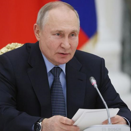Руската полиция постави бившия речописец на президента Владимир Путин Абас