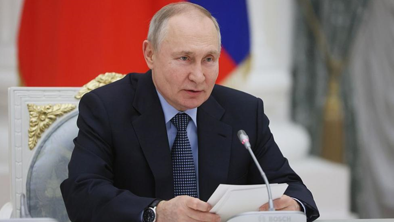 Руската полиция постави бившия речописец на президента Владимир Путин Абас