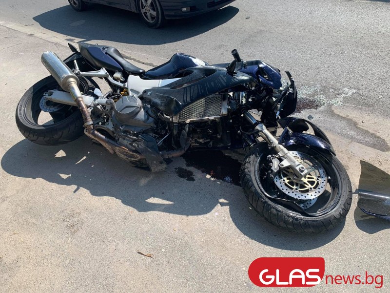 Пострадалият при катастрофата на пътя между Каменово и Кубрат моторист