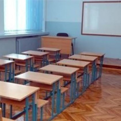 Във всички училища във Варна има подадени сигнали за взривни