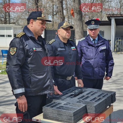 Пловдивската полиция получи 22 нови късоцевни оръжия днес Пистолетите Валтер