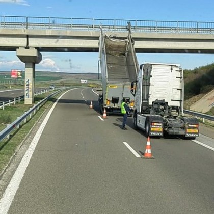 Инцидент с камион на магистрала Тракия Влекач е останал без