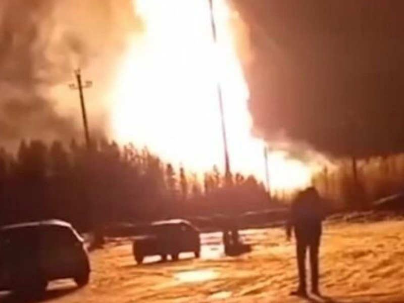 Мощен взрив избухна на газопровод в Русия ВИДЕО