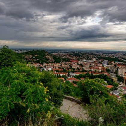 Днес облачността ще е променлива предимно значителна Преди обяд главно в