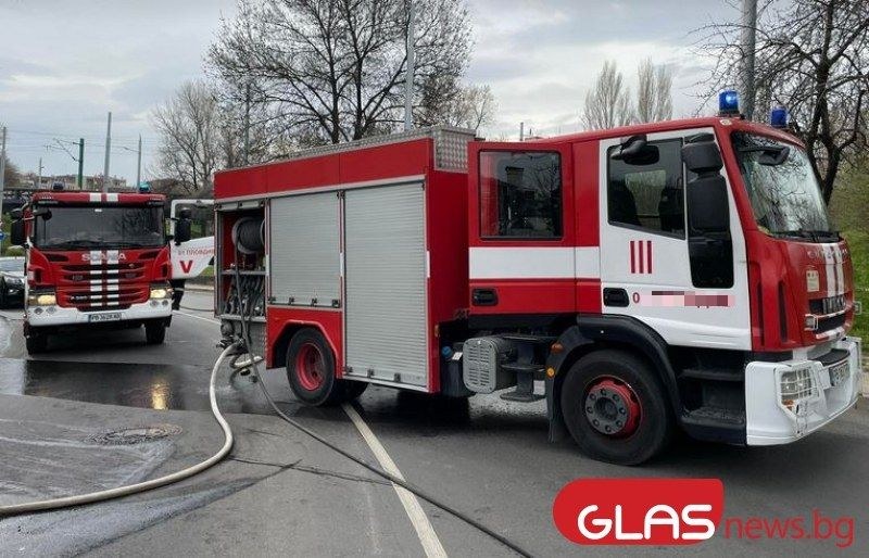 Пожар в бургаско училище, евакуират ученици