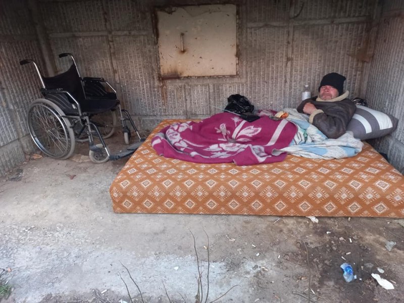Жена отправи апел за помощ на бездомен мъж във Варна.