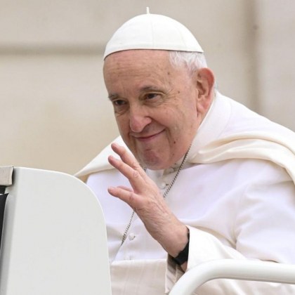 Изписаха папа Франциск след тридневен престой в болница 86 годишният папа който