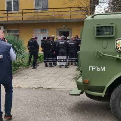 Спецполицаи от ГДБОП задържаха 16 годишен младеж от Пловдив за фалшиви