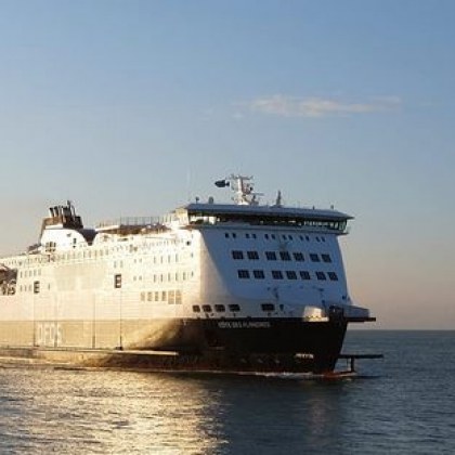 Операторите на фериботи в Ламанша започнаха допълнителни курсове през нощта
