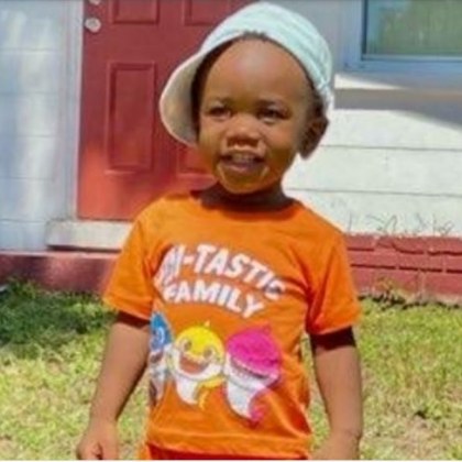 Изчезнало двегодишно дете беше намерено мъртво след като тялото му