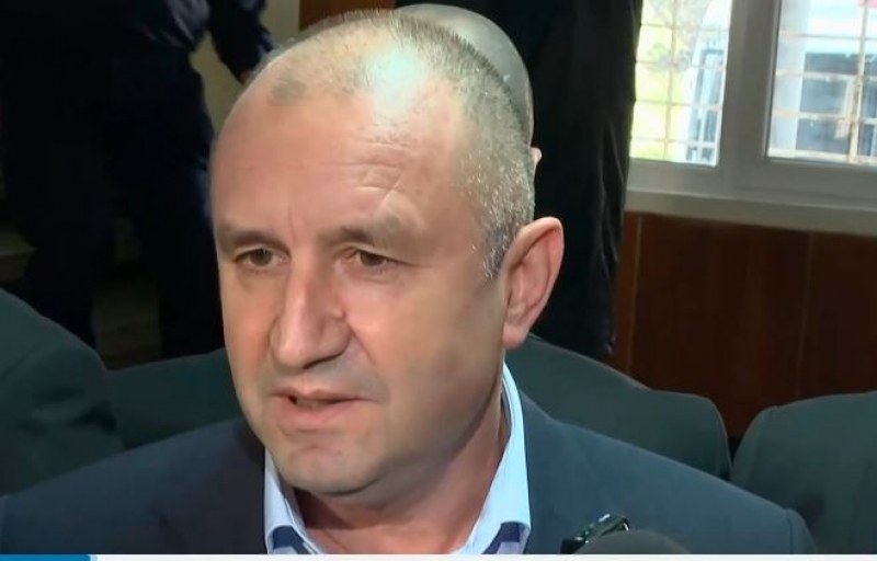Румен Радев: Няма да бавя свикването на Народното събрание