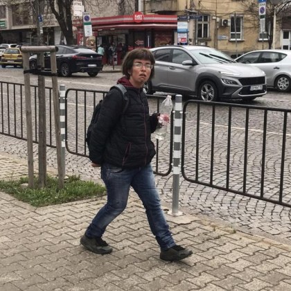 Жена е нападнала с шило софиянка на кръстовището на Пирогов