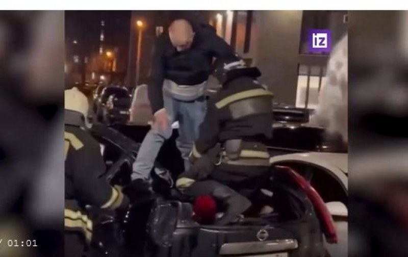 Във Воронеж мъж оцеля след падане от 19-ия етаж върху