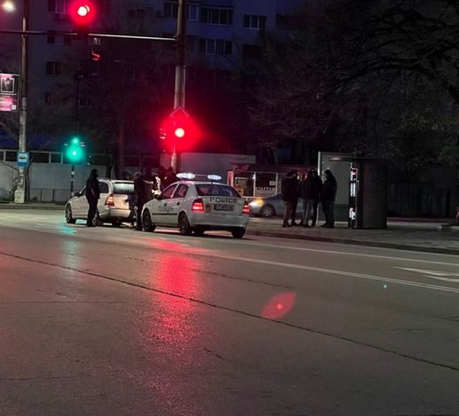 Акция в Казанлък! Задържани са мъж и жена