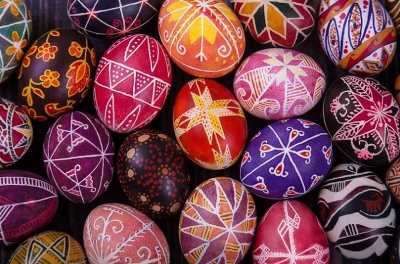 Легендите за великденските яйца и Възкресение Христово
