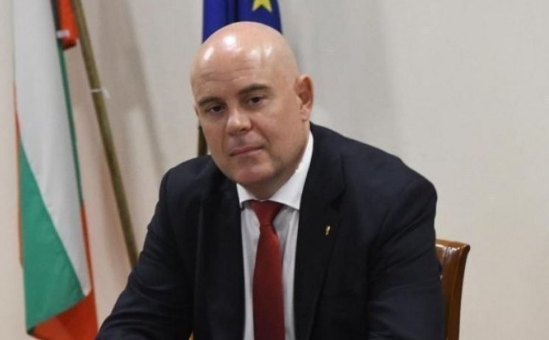 Гешев сезира Съвета на Европа за отказа на Сърбия да задържи двамата обвиняеми по случая Nexo