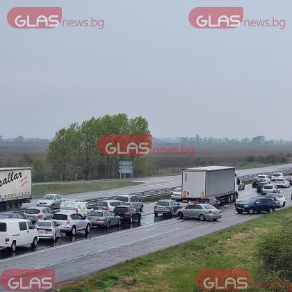 Километрично задръстване се образува на магистрала Тракия днес Причината е