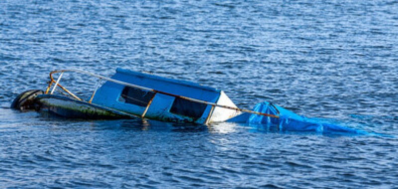 11 рибари оцеляха шест дни на остров без храна и вода