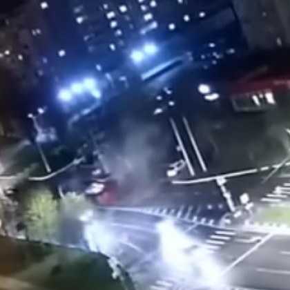 Видео показа момента в който руски бомбардировач Су 34 изпусна снаряд