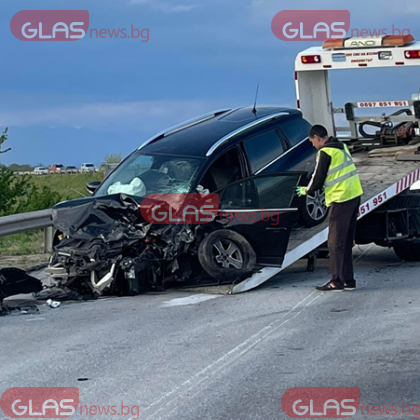 GlasNews bg разполага с първи снимки от верижната катастрофа край Пловдив при която