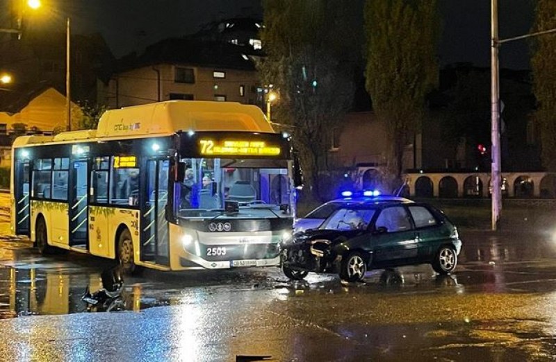 Серия от пътни инциденти са станали тази вечер в София.