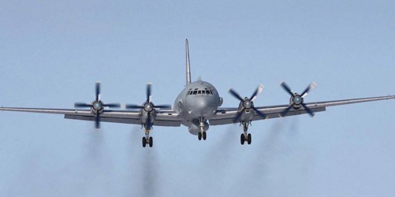 Руски разузнавателен самолет Илюшин Ил-20, летящ над Балтийско море без
