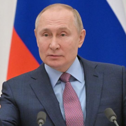 Руският президент Владимир Путин няма двойници и не седи в бункер