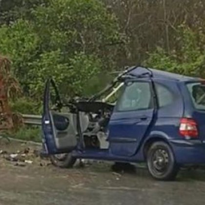 Шофьор е в тежко състояние след катастрофа съобщиха от полицията На
