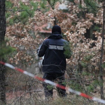 Мъж е намерен прострелян в гориста местност под връх Аида