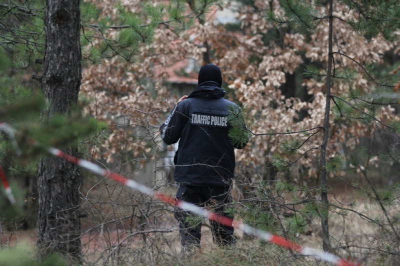 Мъж е намерен прострелян в гориста местност под връх Аида