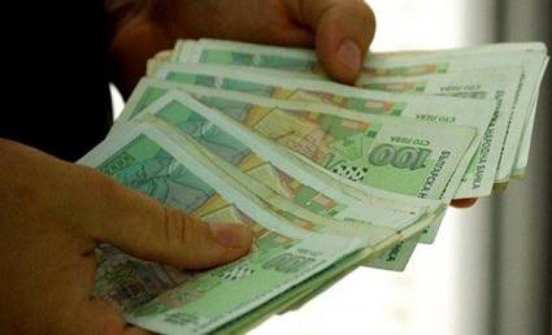 Мъж намери голяма сума пари в Стара Загора, търсят собственика им