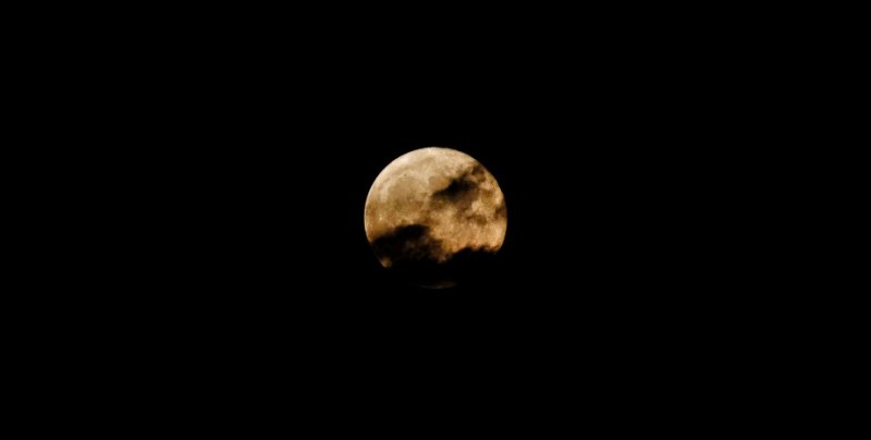 Лунно затъмнение на 5 май 2023 г.: какво да очаквате и какво да не правите