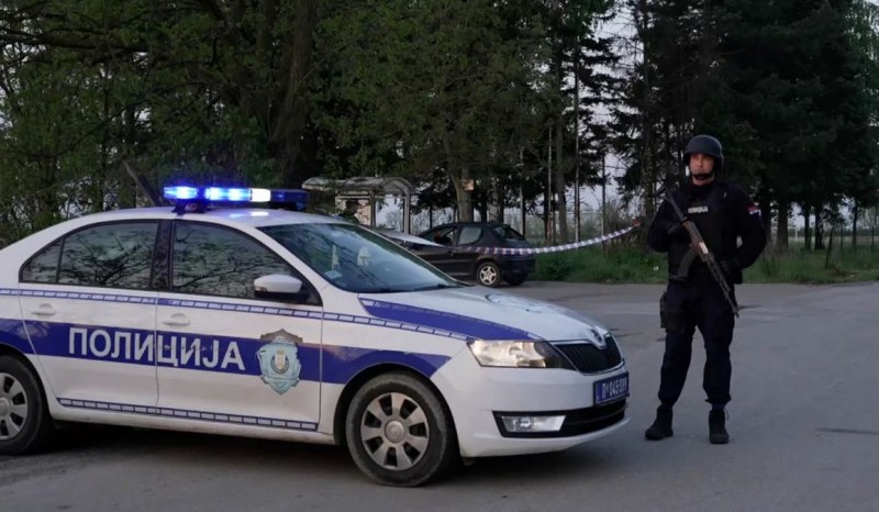 От движеща се кола стрелял мъжът, убил 8 души