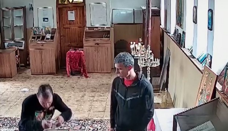 Крадци обраха няколко пъти храм в Софийско