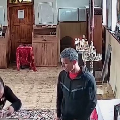 Посетители на Шияковския манастир отмъкнаха пари от кутиите за дарения