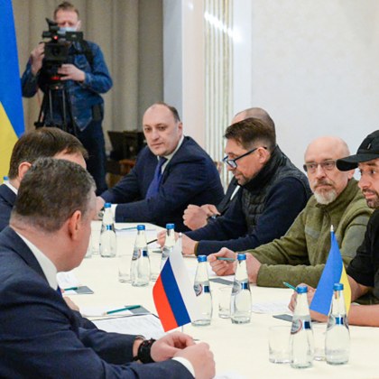 Украинските власти могат да седнат на масата за преговори с