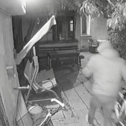 Обвиниха мъж в грозна проява. Потърпевшият: Открадна краката ми ВИДЕО+СНИМКИ