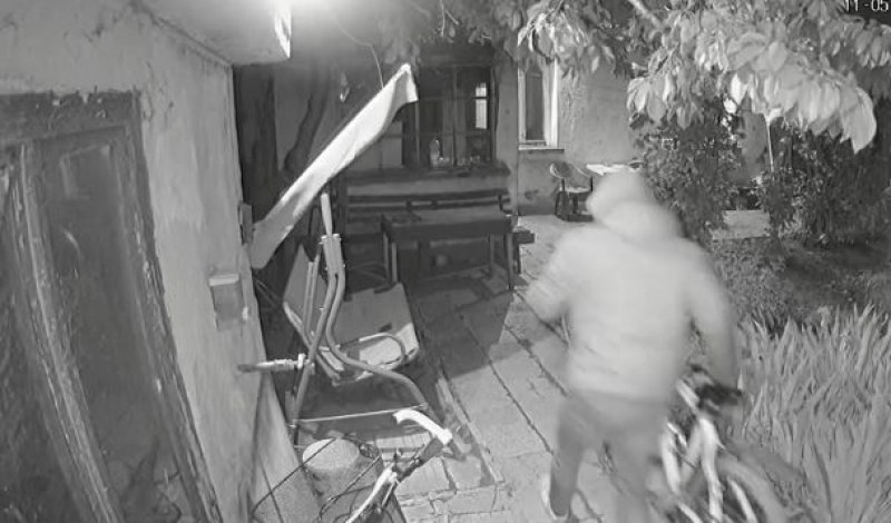 Обвиниха мъж в грозна проява. Потърпевшият: Открадна краката ми ВИДЕО+СНИМКИ