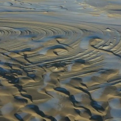 Уникални земни форми бяха забелязани в пустинята Гоби в Северозападен