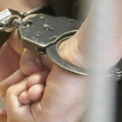 Тийнейджър посегна на пловдивчанин, обра го