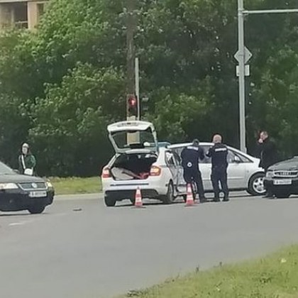 Катастрофа с полицейски автомобил е станал в квартал Кайсиева градина